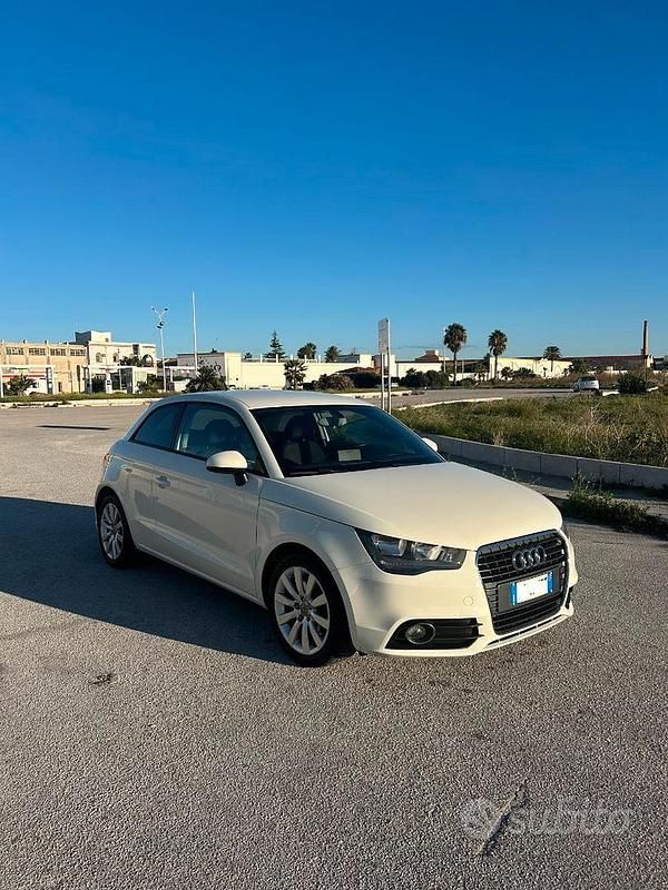Usata Audi A1 Ambition 105 CV (77 kW) 2010 Bianco Berlina