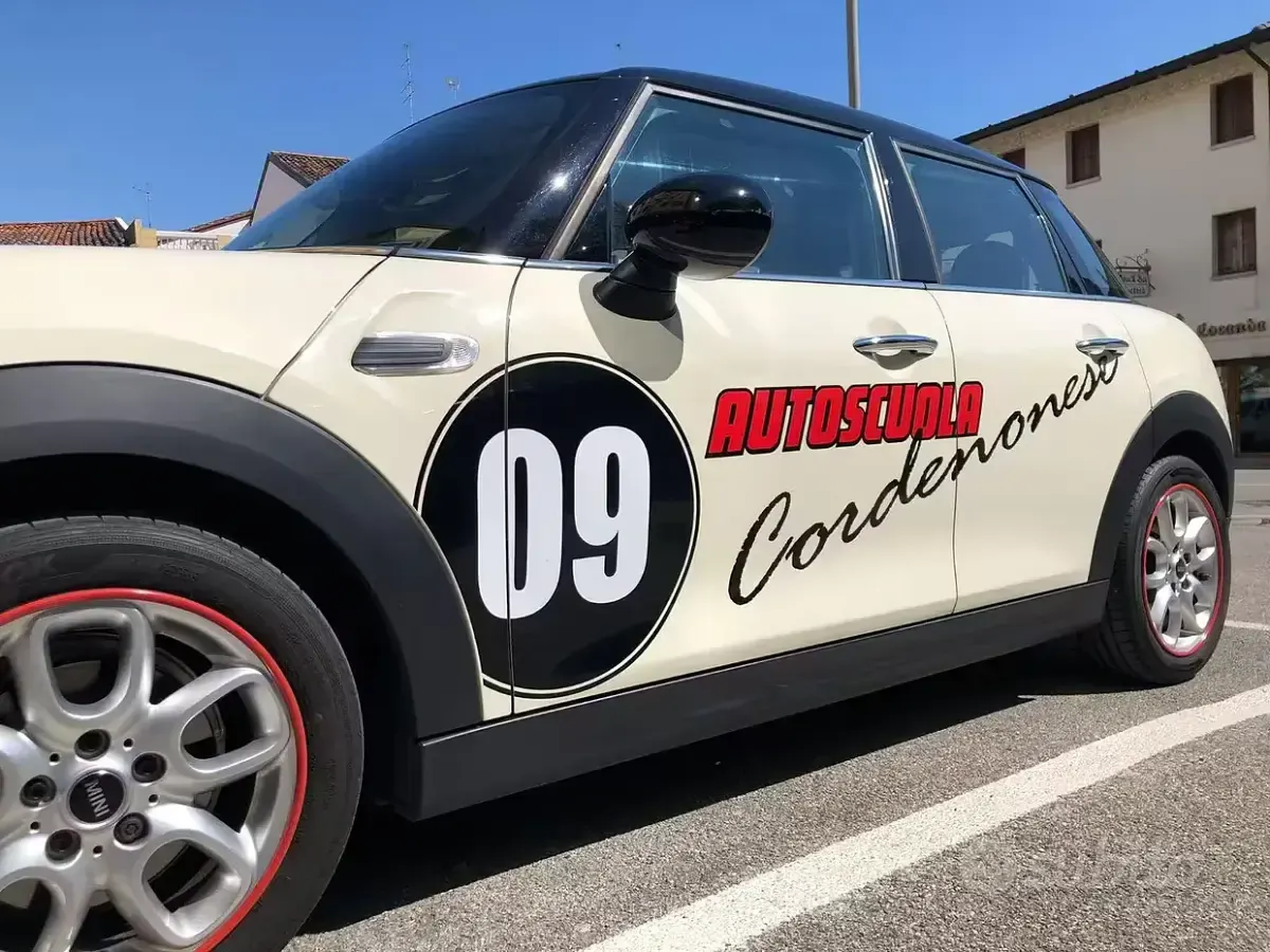 Usata Mini Cooper 2018 Bianco Utilitaria