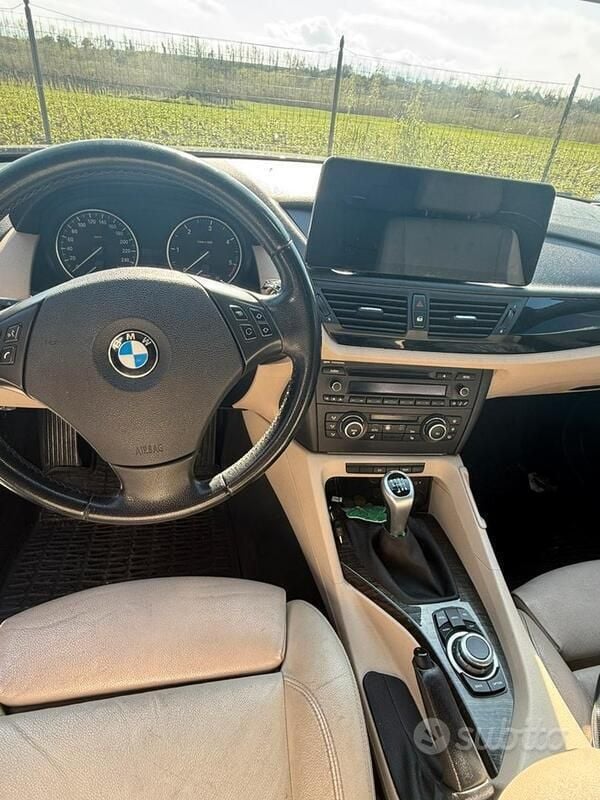 Usata BMW X1 177 CV (130 kW) 2011 Nero SUV