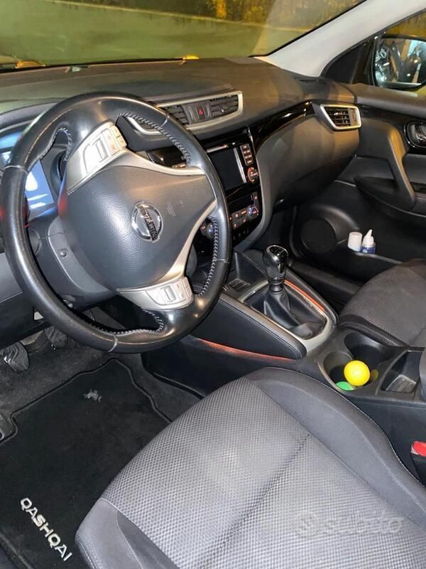 Usata Nissan Qashqai 131 CV (96 kW) 2017 Nero SUV