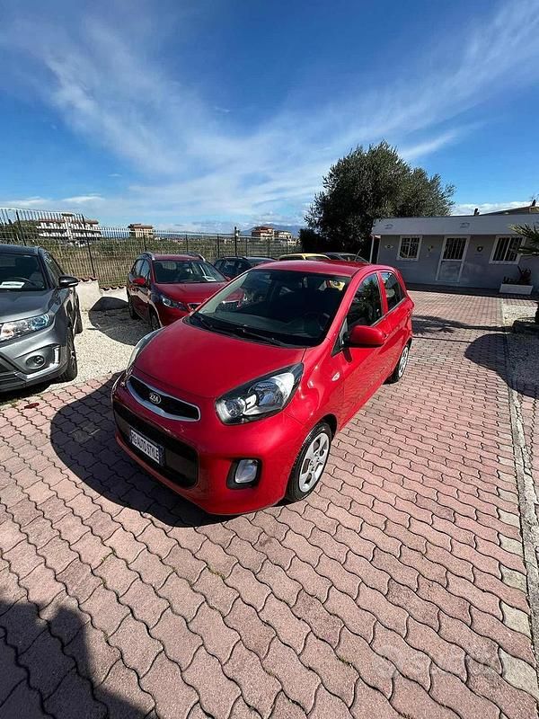 Usata Kia Picanto City 67 CV (49 kW) 2016 Bordeaux Utilitaria