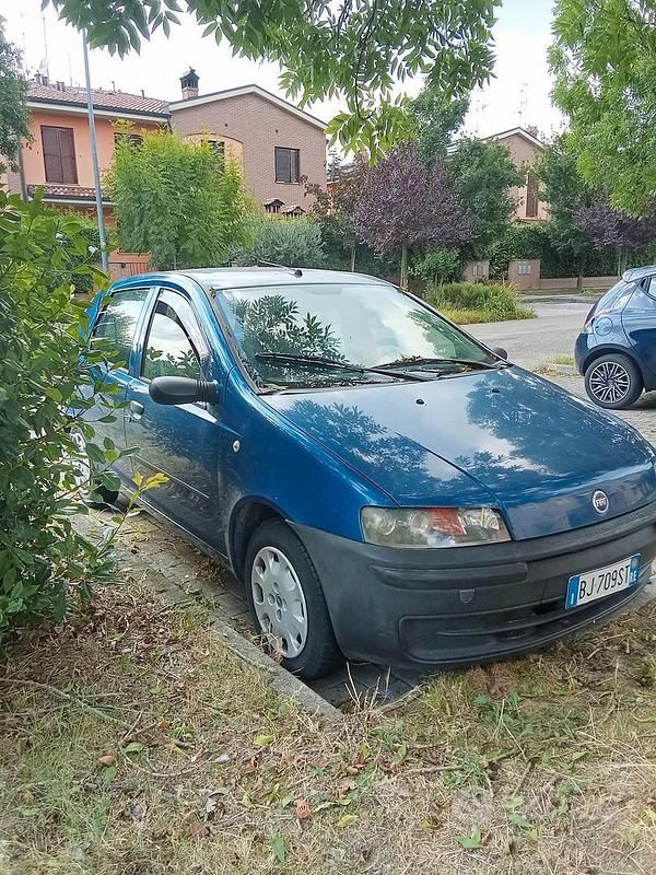 Usata Fiat Punto 2000 Blu Utilitaria