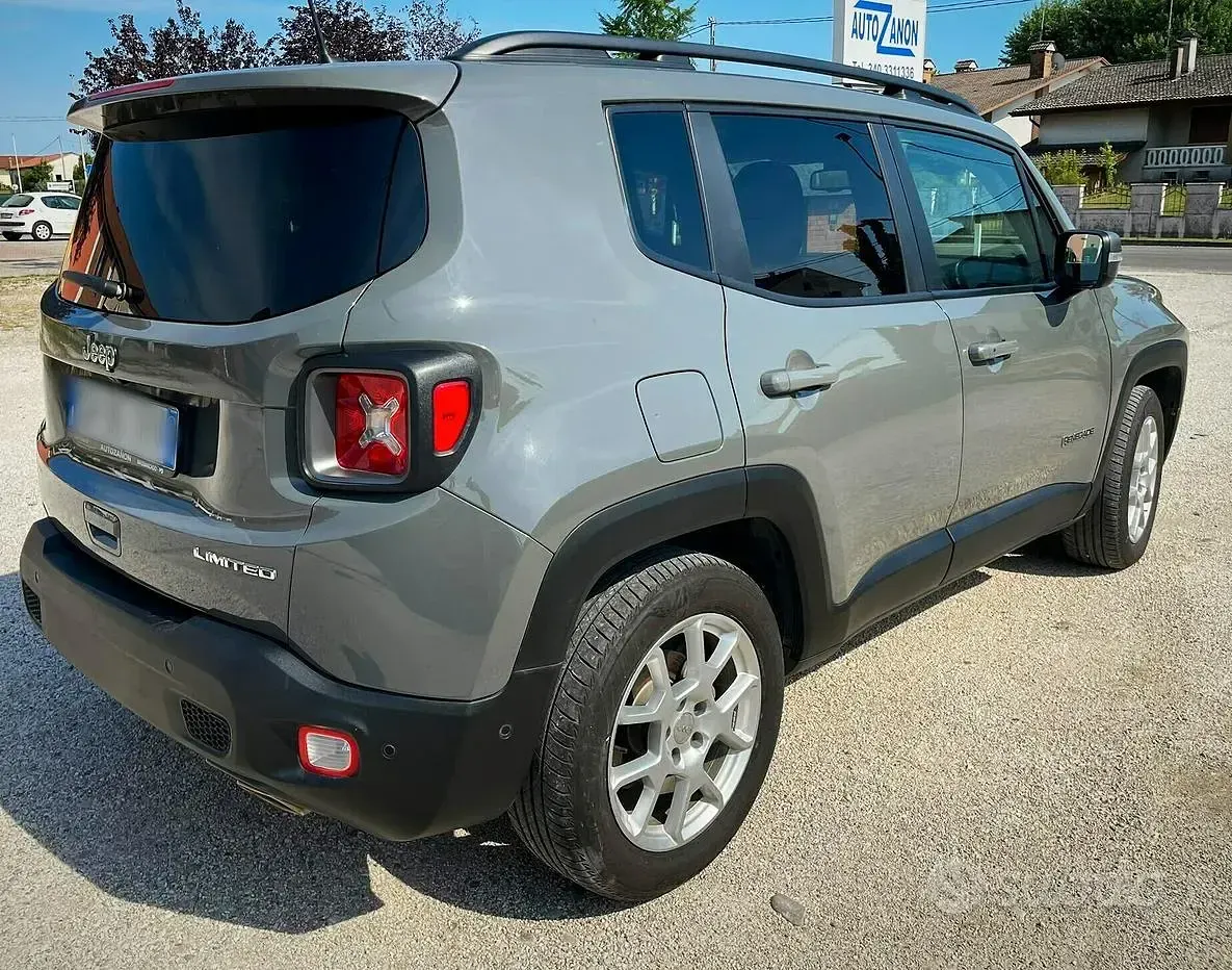 Usata Jeep Renegade Limited 120 CV (88 kW) 2021 Grigio SUV