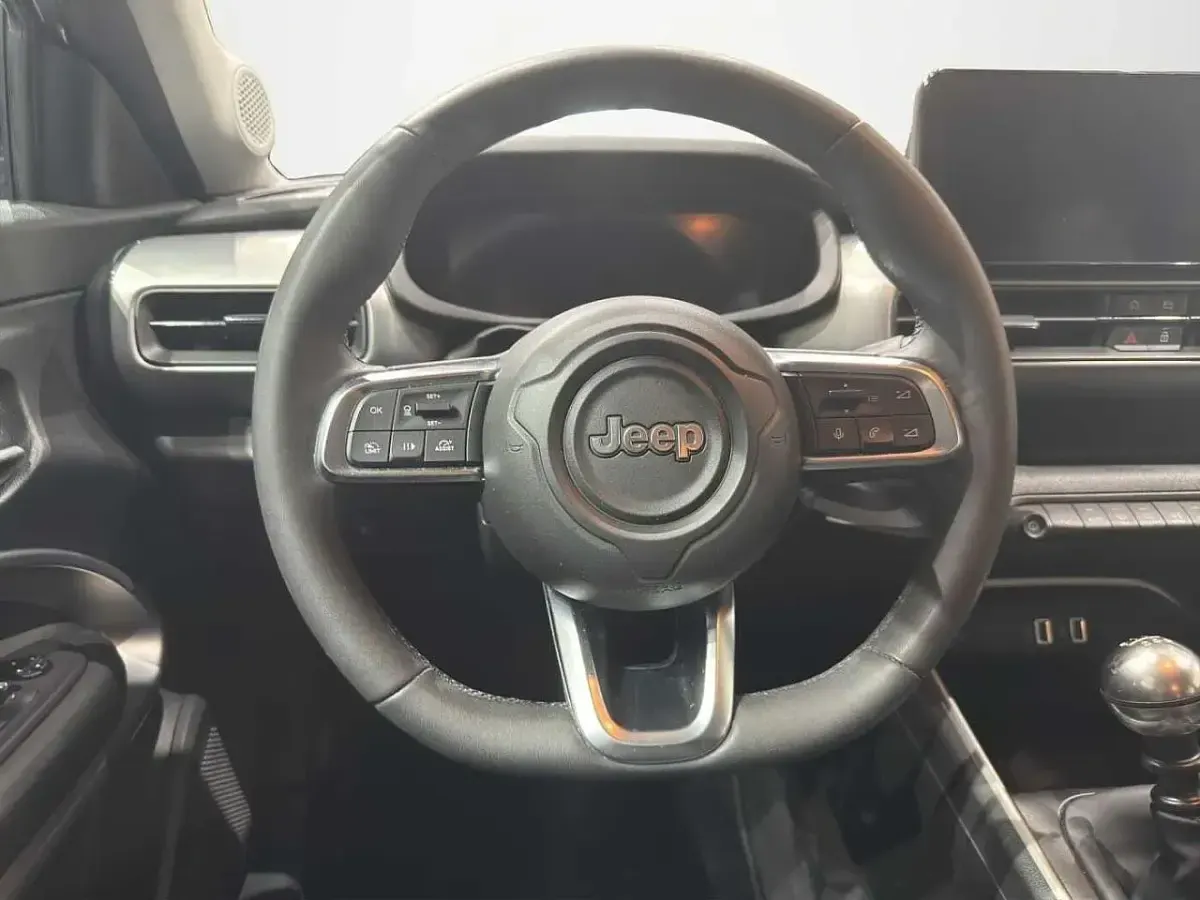 Usata Jeep Avenger Altitude 101 CV (74 kW) 2023 Grigio SUV