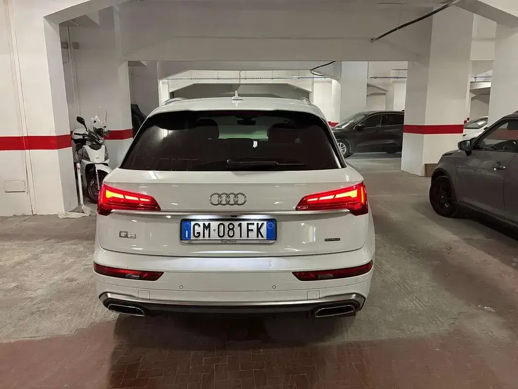 Begagnad Audi Q5 S-Line 204 HK (150 kW) 2023 Vit SUV