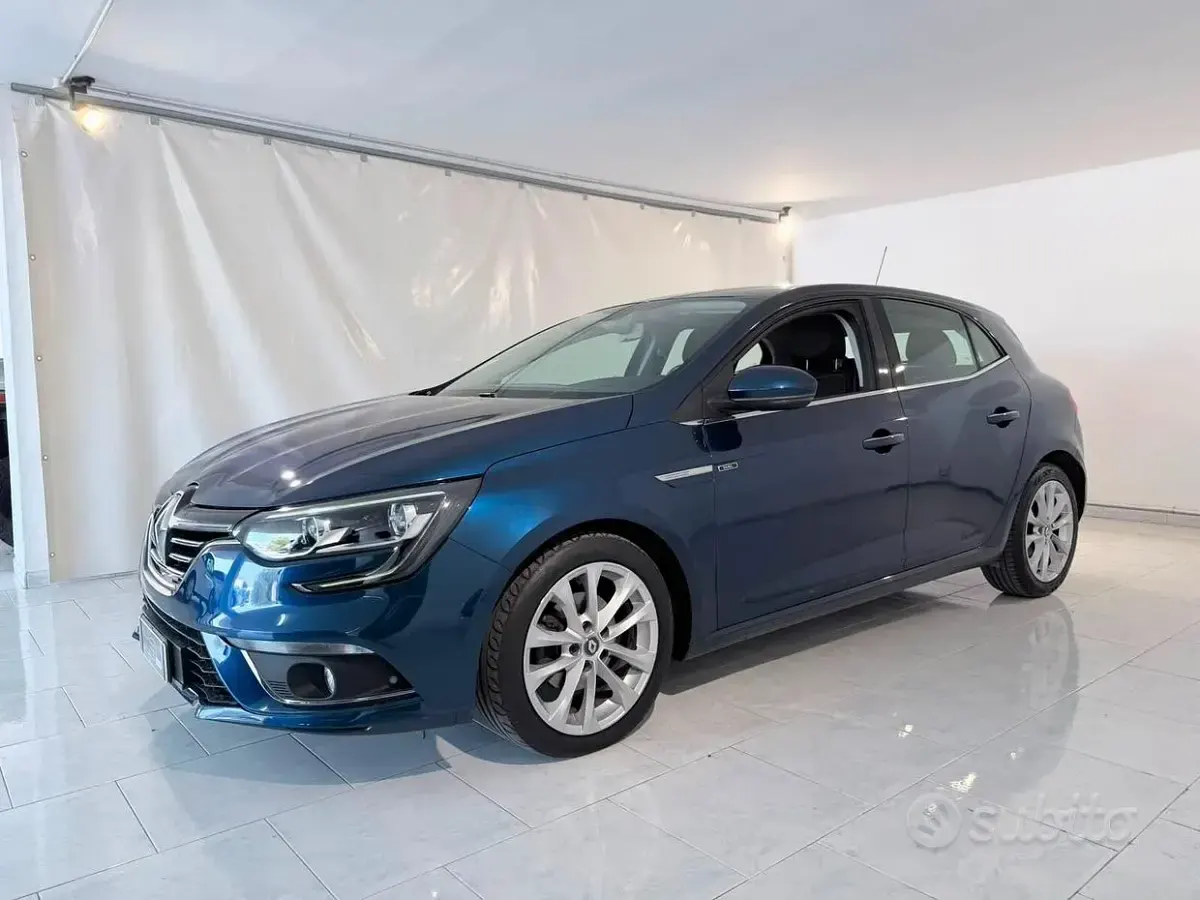 Usata Renault Mégane IV 116 CV (85 kW) 2019 Blu Berlina