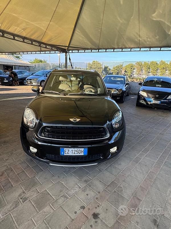 Nero Usata 2015 Mini Park Lane Countryman SUV | 8990 € (Cara) - Immagine 1/4