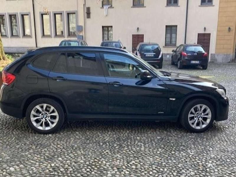 Usata BMW X1 177 CV (130 kW) 2011 Nero SUV