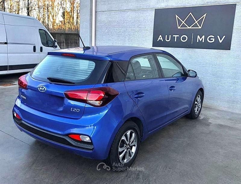 Usata Hyundai i20 75 CV (55 kW) 2020 Blu/azzurro Utilitaria