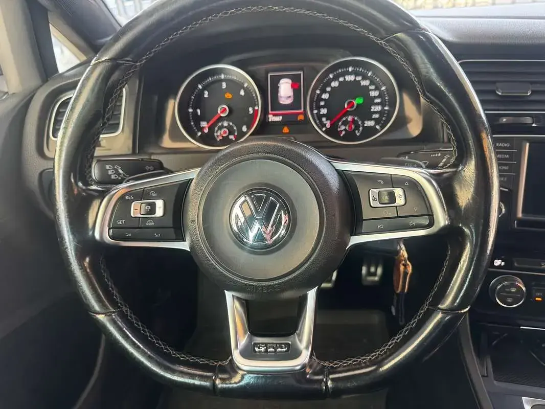Begagnad VW Golf VII GTD 184 HK (135 kW) 2017 Sedan