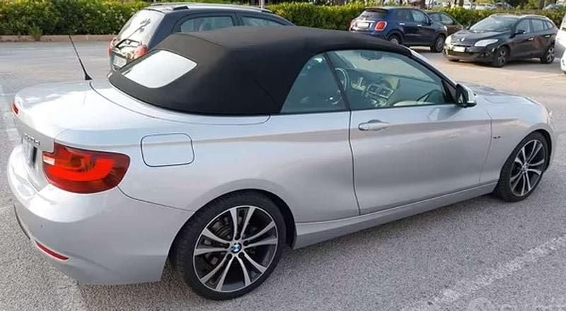 Usata BMW 220 Sport Line 190 CV (139 kW) 2015 Argento Cabrio