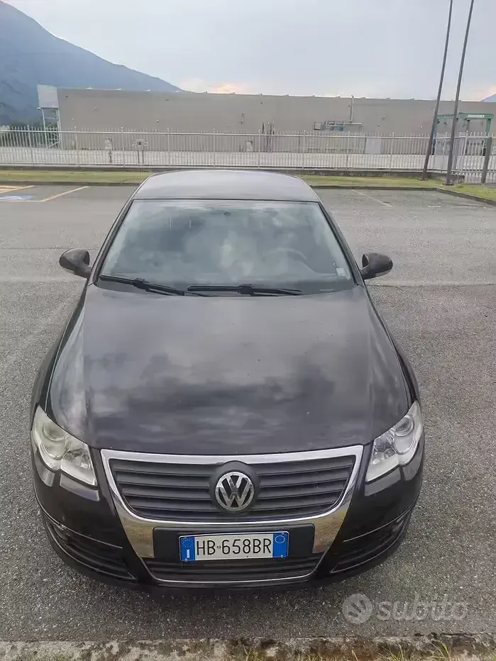 Usata VW Passat 140 CV (102 kW) 2005 Nero Berlina
