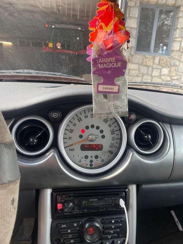 Begagnad Mini One D 75 HK (55 kW) 2004 Röd Halvkombi