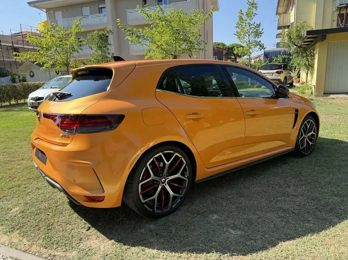 Usata Renault Mégane IV Trophy 300 CV (220 kW) 2021 Orange tonic Berlina