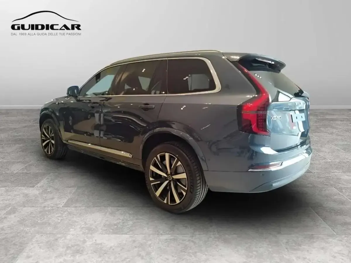 Novo Volvo XC90 Core 250 HP (183 kW) 2026 Azul SUV