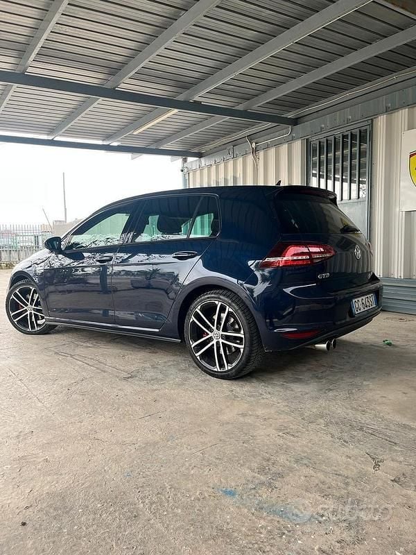 Usata VW Golf GTD 184 CV (135 kW) 2014 Blu Berlina