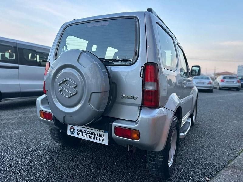 Usata Suzuki Jimny 82 CV (60 kW) 2002 Argento SUV