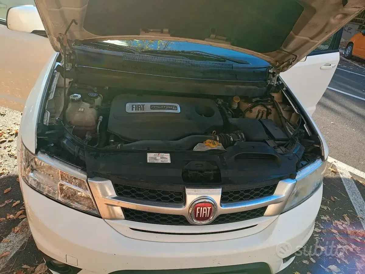 Usata Fiat Freemont 140 CV (102 kW) 2014 Bianco SUV