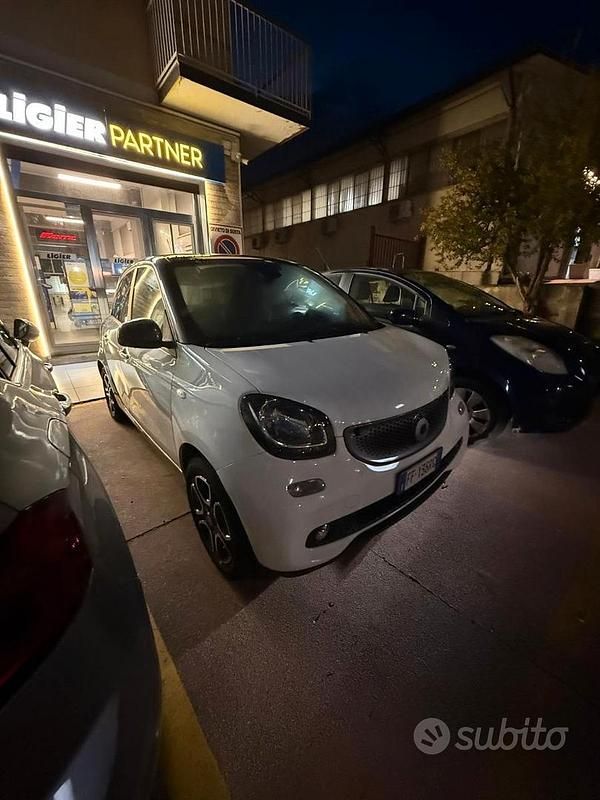 Usata Smart ForFour Prime 70 CV (51 kW) 2016 Utilitaria