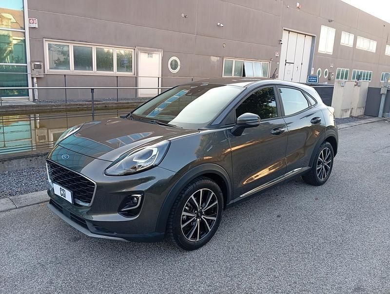 Usata Ford Puma Titanium 125 CV (91 kW) 2020 Grigio SUV