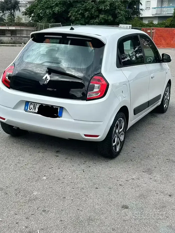 Usata Renault Twingo 69 CV (50 kW) 2023 Bianco Utilitaria