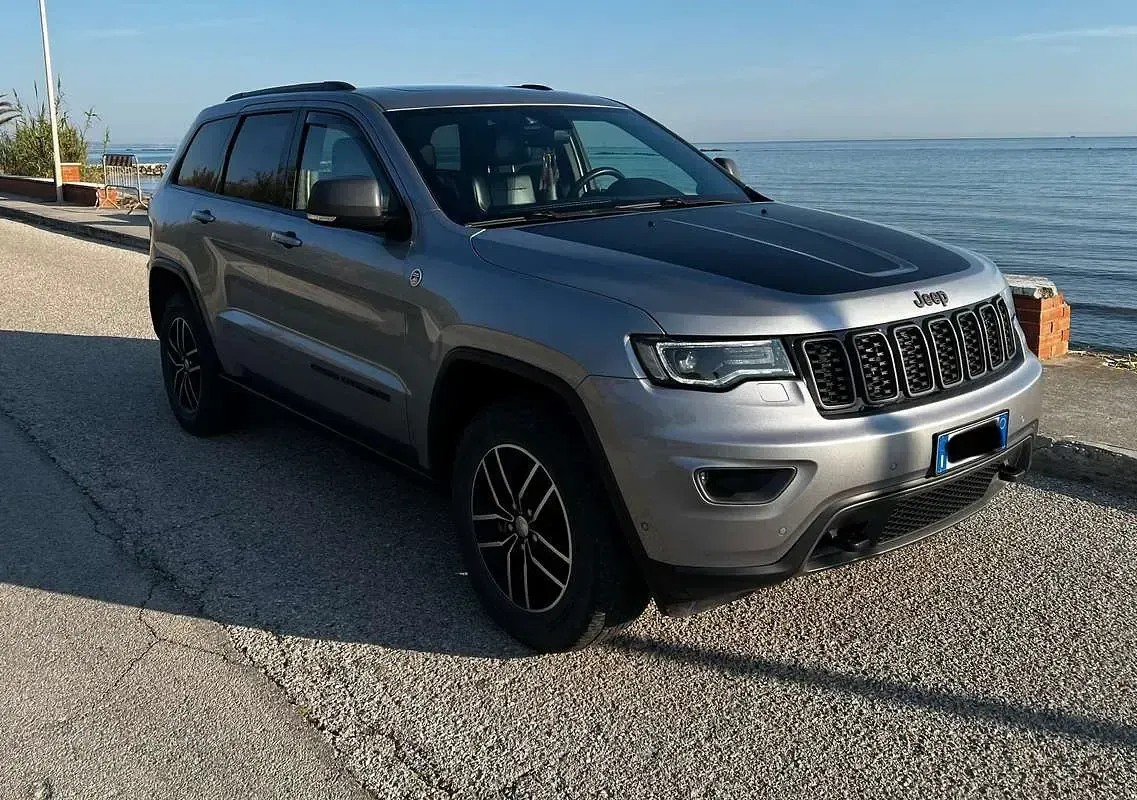 Usata Jeep Grand Cherokee Trailhawk 250 CV (183 kW) 2017 SUV