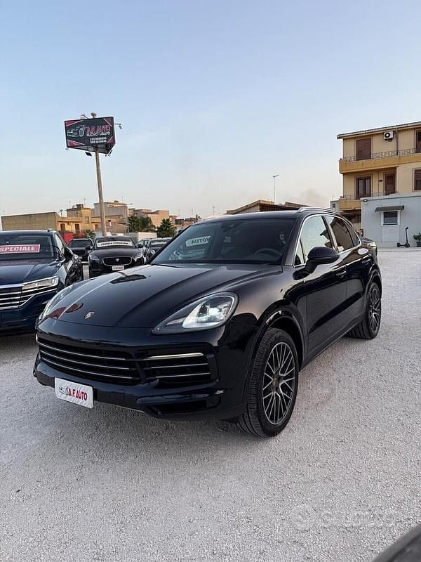 Usata Porsche Cayenne 340 CV (250 kW) 2018 Blu SUV