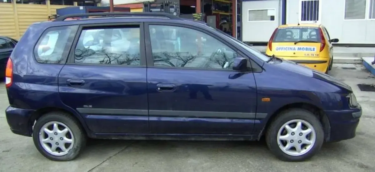 Usata Mitsubishi Space Star 86 CV (63 kW) 2000 Bluazzurro Monovolume