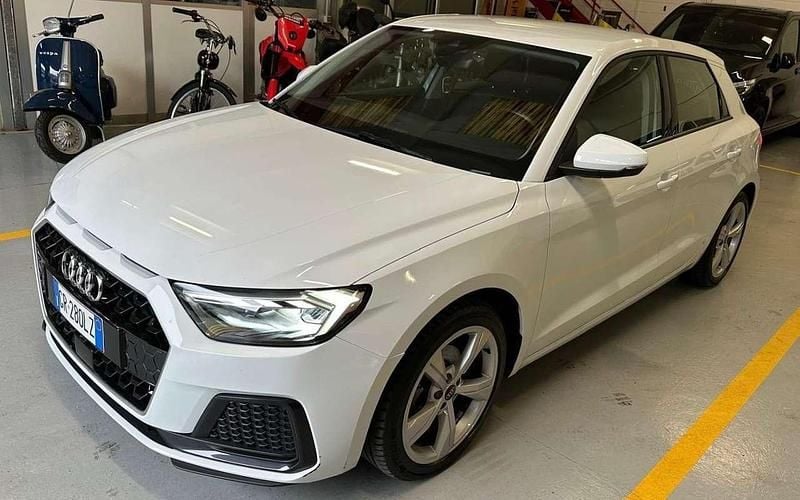 Bianco Usata 2023 Audi A1 Sportback Advanced Utilitaria | 22.500 € (Ottimo prezzo) - Immagine 1/4
