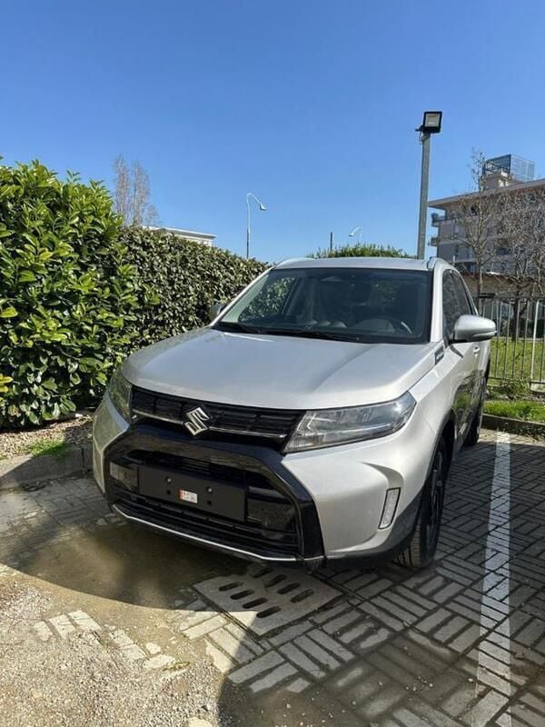 Nuova Suzuki Vitara Cool 129 CV (94 kW) 2025 Grigio scuro metallizzato SUV