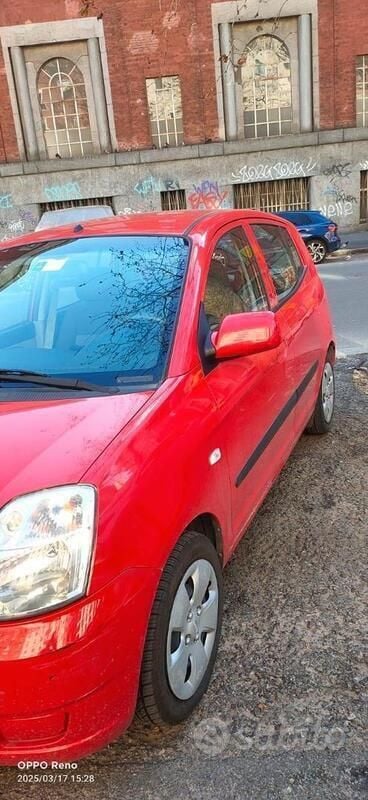 Usata Kia Picanto 61 CV (44 kW) 2007 Rosso Utilitaria