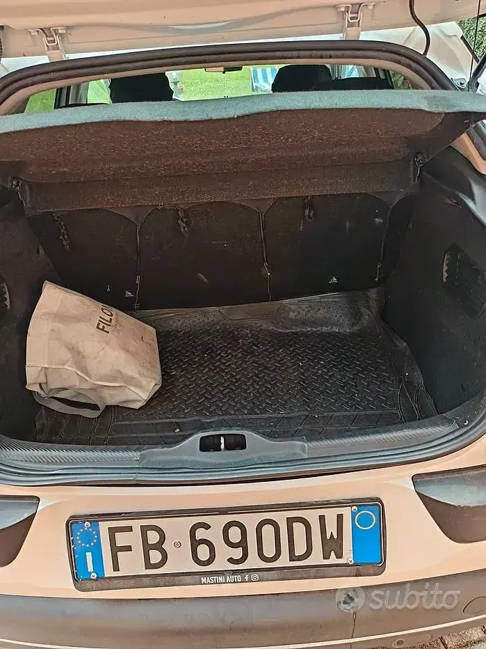 Usata Citroën C4 Cactus 99 CV (72 kW) 2015 Bianco Utilitaria