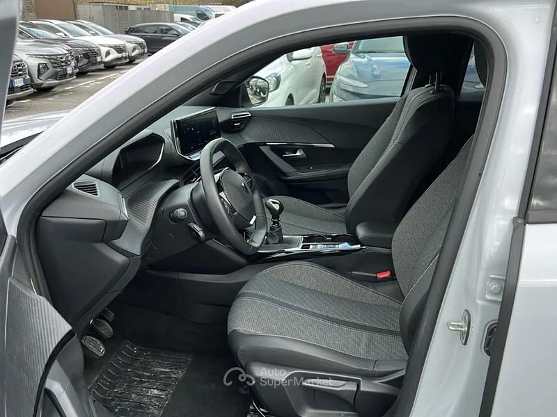Nuova Peugeot 2008 Allure 102 CV (75 kW) 2026 SUV
