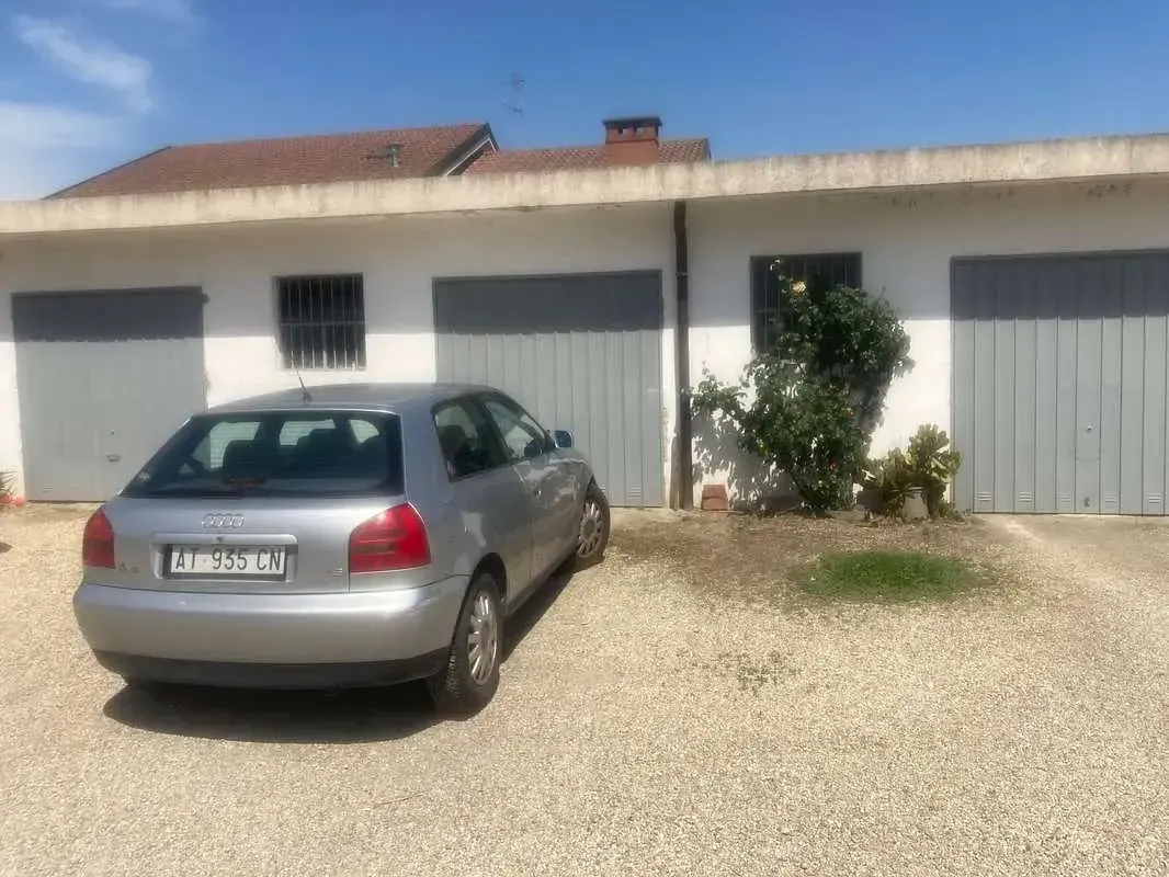 Usata Audi A3 Ambition 101 CV (74 kW) 1998 Grigio Utilitaria
