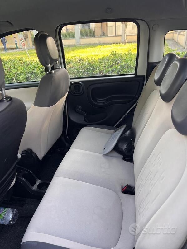 Usata Fiat Panda Lounge 80 CV (58 kW) 2013 Bianco Utilitaria