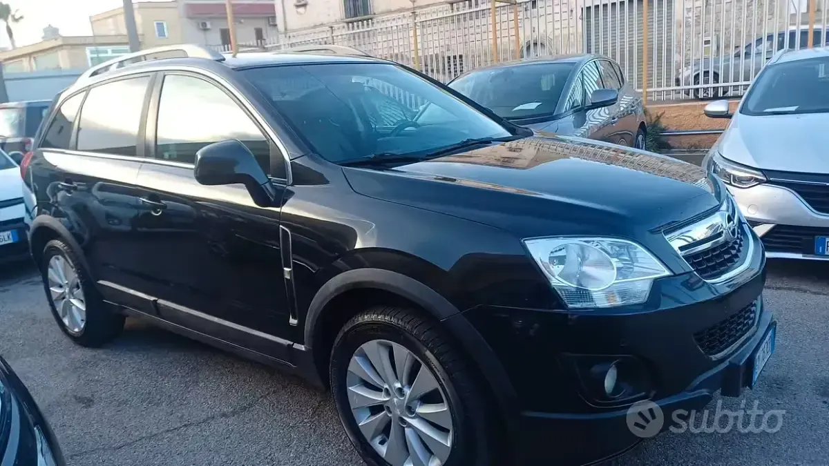 Usata Opel Antara Cosmo 163 CV (119 kW) 2015 Nero SUV