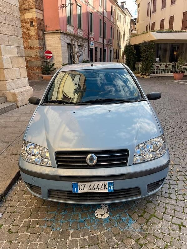 Usata 2006 Fiat Punto | 1000 € - Immagine 1/4