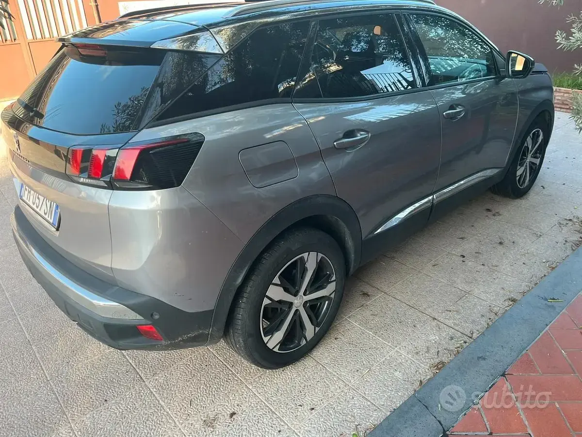 Usata Peugeot 3008 Allure 2017 Grigio SUV
