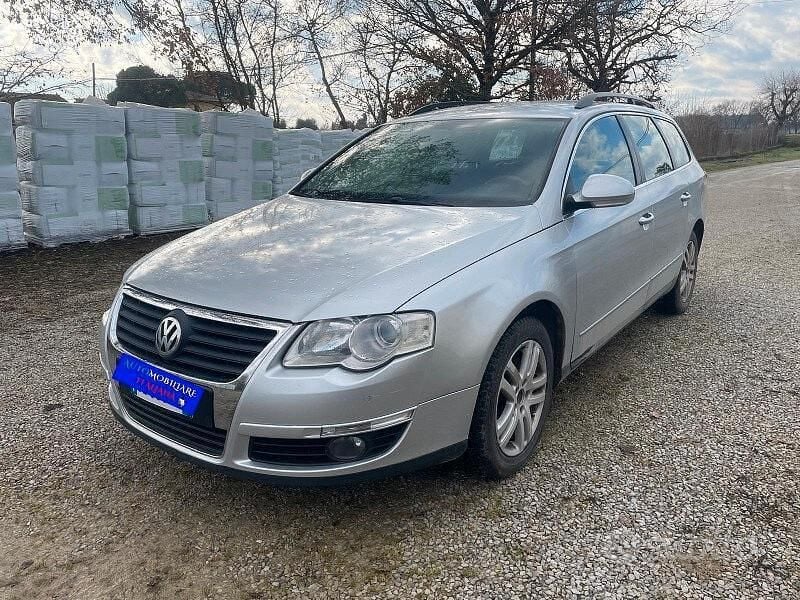Usata VW Passat 104 CV (76 kW) 2006 Grigio Station wagon