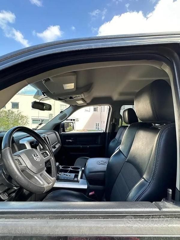 Usata Dodge Ram 2009 Nero Pick-up