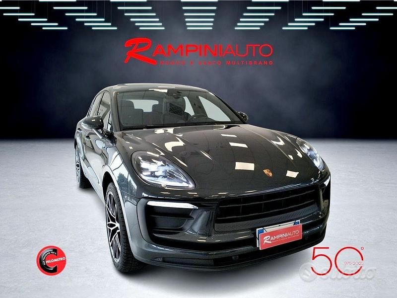Usata Porsche Macan 265 CV (194 kW) 2023 Grigio SUV