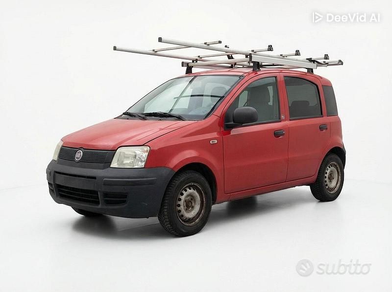 Usata Fiat Panda Active 74 CV (54 kW) 2012 Rosso Utilitaria