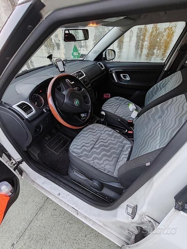 Usata 2009 Skoda Fabia Due volumi | 2200 € (Ottimo prezzo) - Immagine 1/4