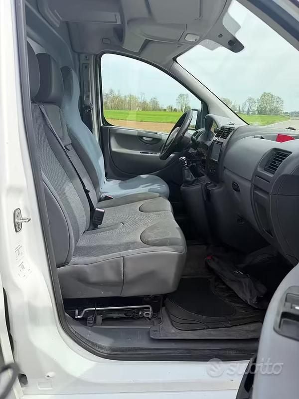 Usata Citroën Jumpy 120 CV (88 kW) 2010 Bianco Monovolume