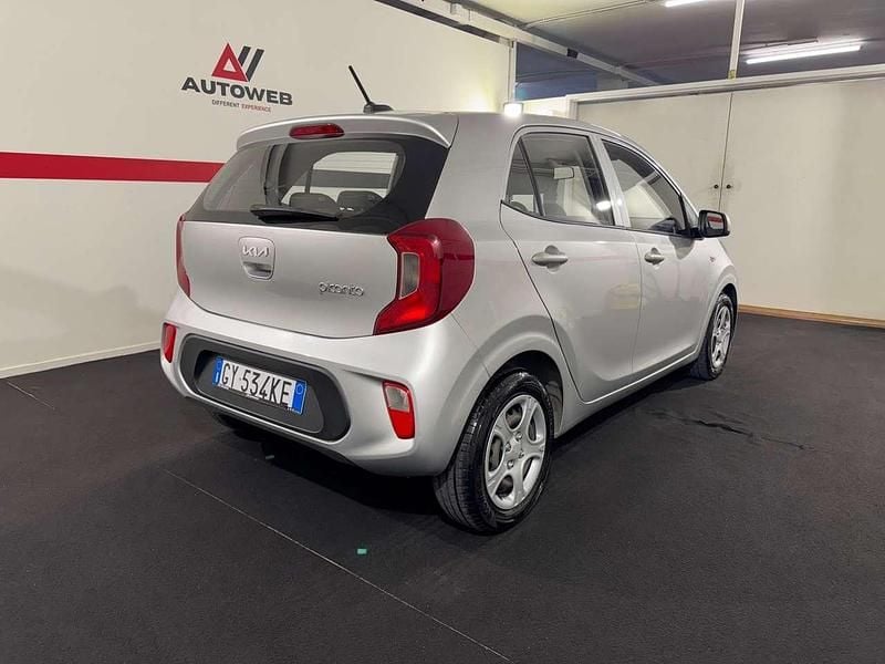 Usata Kia Picanto X-Line 67 CV (49 kW) 2021 Argento Utilitaria