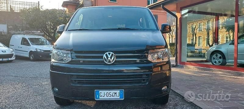 Usata VW Multivan Comfortline 141 CV (103 kW) 2011 Nero Furgone