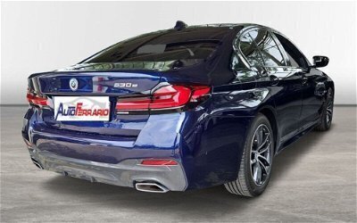 Usato 2023 BMW 530 2.0 El_Hybrid 292 CV (50.900 €)