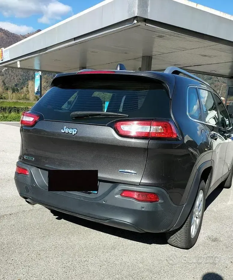 Usata Jeep Cherokee 170 CV (125 kW) 2014 SUV