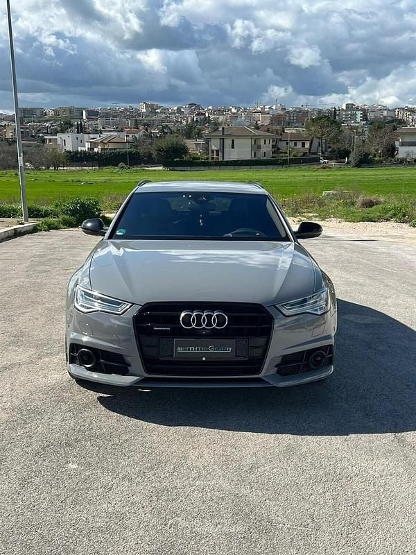 Usata Audi A6 Competition 326 CV (239 kW) 2018 Grigio Station wagon