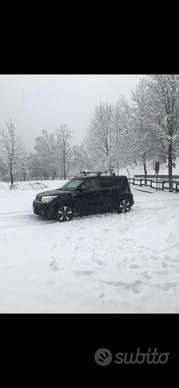 Nero Usata 2016 Kia Soul SUV | 8900 € (Buon prezzo) - Immagine 1/3